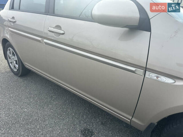 Бежевий Хендай Акцент, об'ємом двигуна 1.6 л та пробігом 170 тис. км за 5500 $, фото 4 на Automoto.ua
