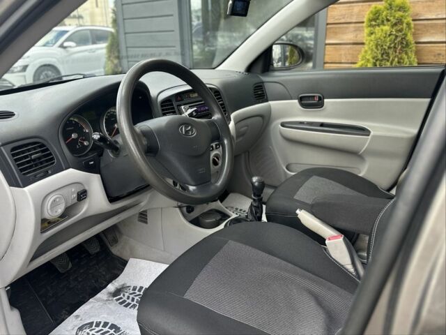 Бежевый Хендай Акцент, объемом двигателя 1.4 л и пробегом 162 тыс. км за 4999 $, фото 10 на Automoto.ua