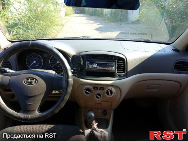 Бежевий Хендай Акцент, об'ємом двигуна 1.4 л та пробігом 225 тис. км за 4860 $, фото 1 на Automoto.ua