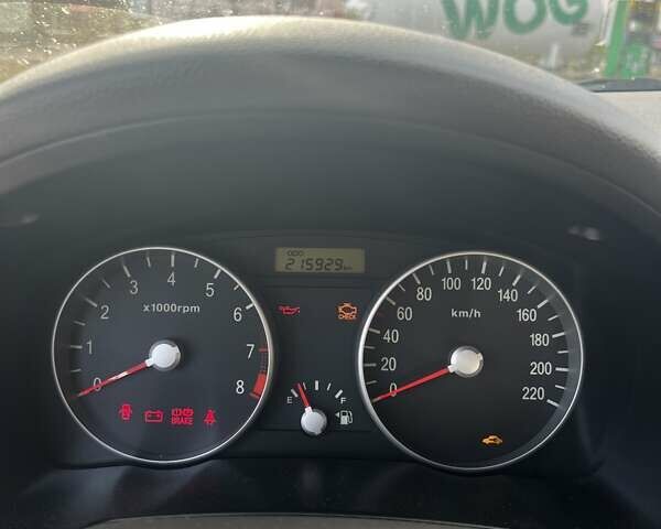 Бежевый Хендай Акцент, объемом двигателя 1.4 л и пробегом 216 тыс. км за 4750 $, фото 11 на Automoto.ua