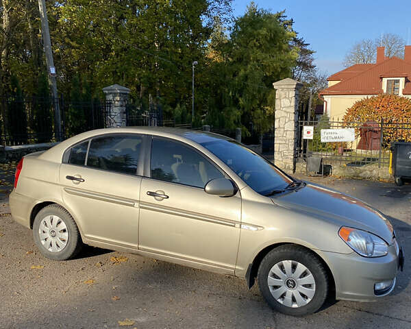 Хендай Акцент 2008 в Тернополе на Automoto.ua Бежевый Хендай Акцент, объемом двигателя 1.4 л и пробегом 305 тыс. км за 4000 $, фото 2 на Automoto.ua