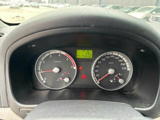 Бежевый Хендай Акцент, объемом двигателя 1.5 л и пробегом 174 тыс. км за 4990 $, фото 13 на Automoto.ua