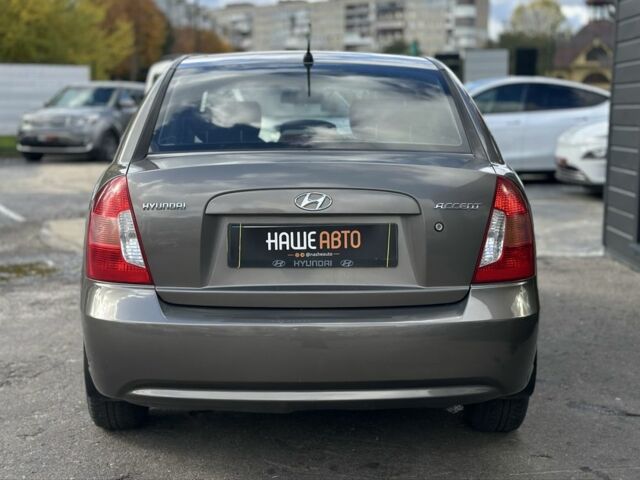 Бежевый Хендай Акцент, объемом двигателя 1.4 л и пробегом 162 тыс. км за 4999 $, фото 6 на Automoto.ua