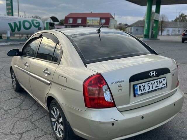 Бежевый Хендай Акцент, объемом двигателя 1.4 л и пробегом 216 тыс. км за 4750 $, фото 2 на Automoto.ua