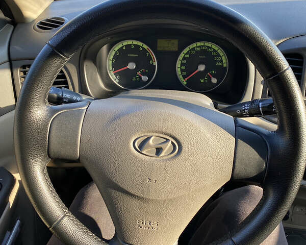 Хендай Акцент 2008 в Тернополе на Automoto.ua Бежевый Хендай Акцент, объемом двигателя 1.4 л и пробегом 305 тыс. км за 4000 $, фото 17 на Automoto.ua