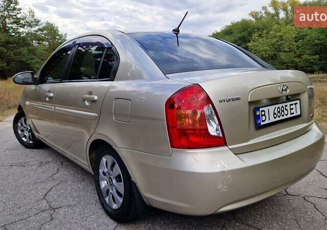 Бежевий Хендай Акцент, об'ємом двигуна 1.6 л та пробігом 220 тис. км за 4450 $, фото 2 на Automoto.ua