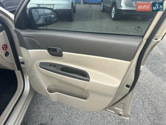 Бежевий Хендай Акцент, об'ємом двигуна 1.6 л та пробігом 170 тис. км за 5500 $, фото 7 на Automoto.ua