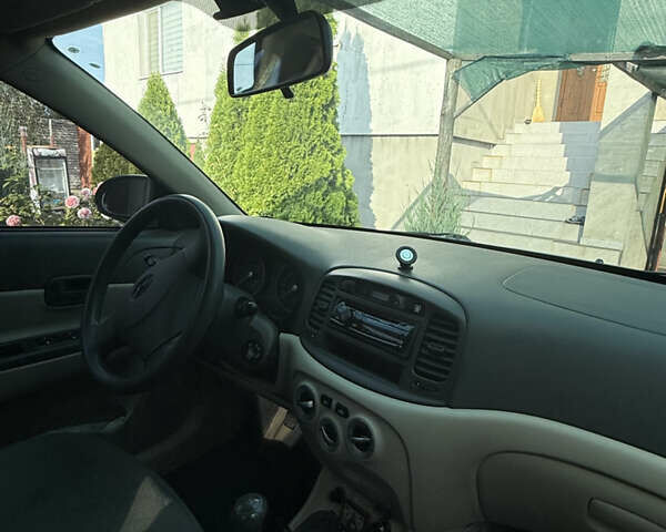 Бежевий Хендай Акцент, об'ємом двигуна 1.4 л та пробігом 140 тис. км за 4999 $, фото 5 на Automoto.ua