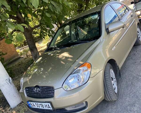 Бежевый Хендай Акцент, объемом двигателя 1.49 л и пробегом 320 тыс. км за 6200 $, фото 2 на Automoto.ua