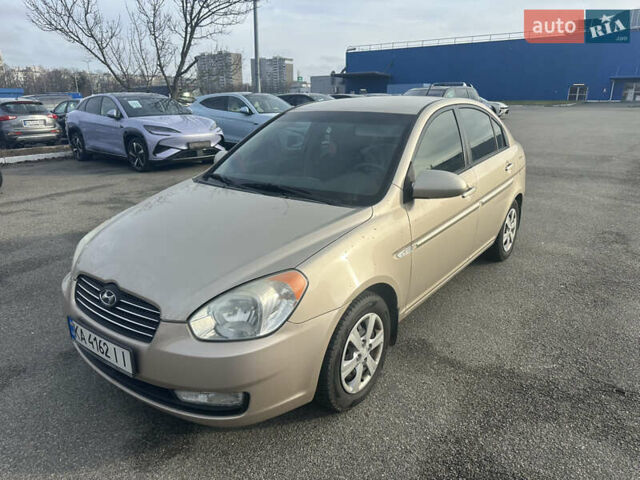 Бежевий Хендай Акцент, об'ємом двигуна 1.6 л та пробігом 170 тис. км за 5500 $, фото 1 на Automoto.ua