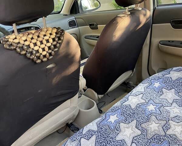 Бежевый Хендай Акцент, объемом двигателя 1.49 л и пробегом 320 тыс. км за 6200 $, фото 11 на Automoto.ua