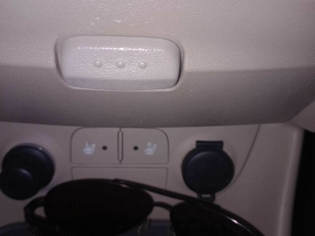 Бежевый Хендай Акцент, объемом двигателя 1.4 л и пробегом 192 тыс. км за 5200 $, фото 13 на Automoto.ua