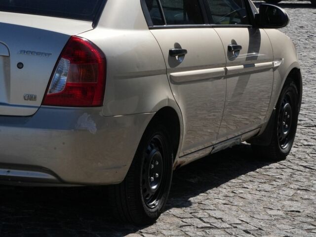 Бежевий Хендай Акцент, об'ємом двигуна 1.5 л та пробігом 335 тис. км за 4350 $, фото 4 на Automoto.ua