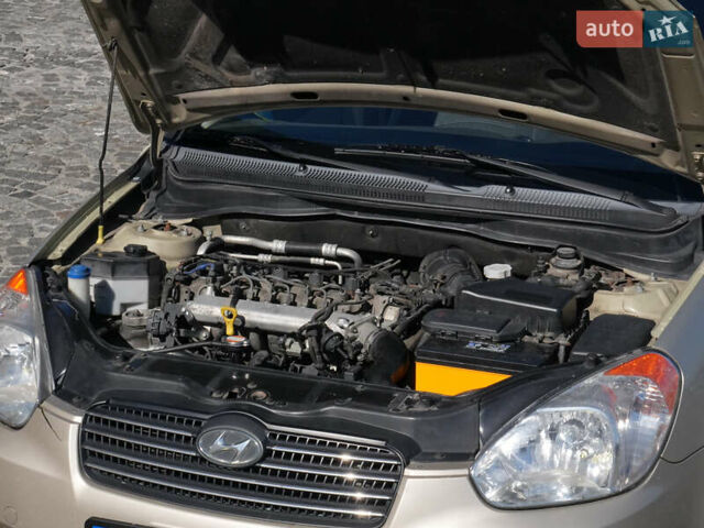 Бежевый Хендай Акцент, объемом двигателя 1.49 л и пробегом 335 тыс. км за 4100 $, фото 10 на Automoto.ua