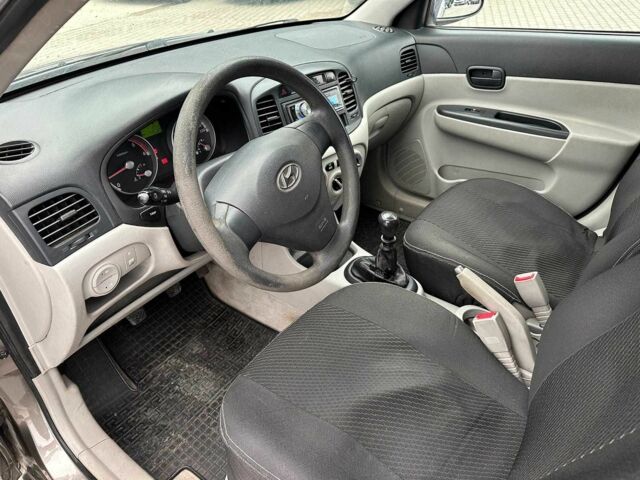 Бежевый Хендай Акцент, объемом двигателя 1.5 л и пробегом 174 тыс. км за 4990 $, фото 9 на Automoto.ua