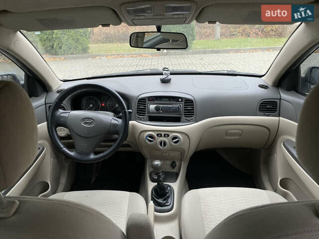 Хендай Акцент 2008 в Прилуках на Automoto.ua Бежевый Хендай Акцент, объемом двигателя 1.4 л и пробегом 226 тыс. км за 4450 $, фото 49 на Automoto.ua