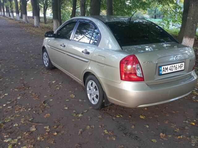 Бежевый Хендай Акцент, объемом двигателя 1.4 л и пробегом 192 тыс. км за 5200 $, фото 2 на Automoto.ua