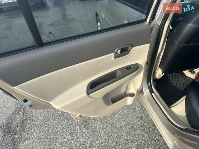 Бежевий Хендай Акцент, об'ємом двигуна 1.6 л та пробігом 170 тис. км за 5500 $, фото 16 на Automoto.ua