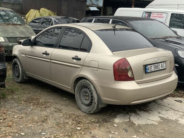 Бежевий Хендай Акцент, об'ємом двигуна 1.4 л та пробігом 240 тис. км за 2800 $, фото 1 на Automoto.ua
