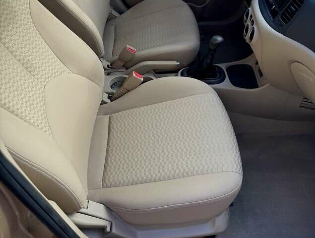 Бежевый Хендай Акцент, объемом двигателя 1.4 л и пробегом 163 тыс. км за 5300 $, фото 7 на Automoto.ua