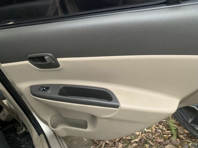 Бежевий Хендай Акцент, об'ємом двигуна 1.4 л та пробігом 240 тис. км за 2800 $, фото 8 на Automoto.ua