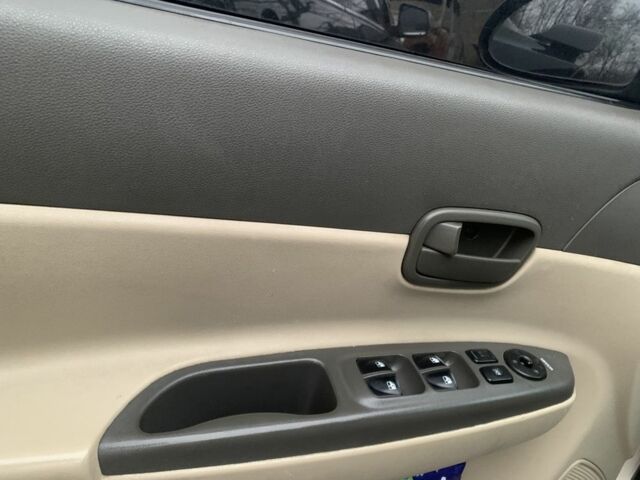 Бежевий Хендай Акцент, об'ємом двигуна 1.4 л та пробігом 240 тис. км за 2800 $, фото 11 на Automoto.ua