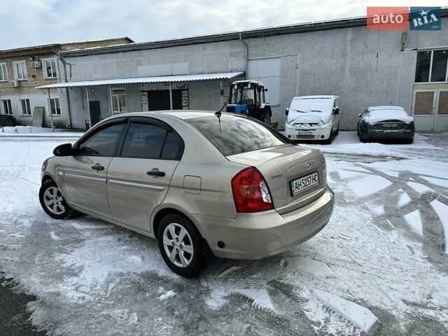 Бежевый Хендай Акцент, объемом двигателя 1.4 л и пробегом 113 тыс. км за 5900 $, фото 4 на Automoto.ua