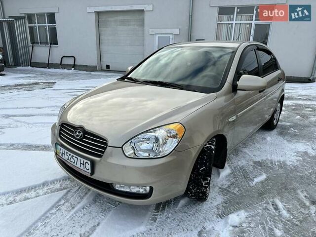 Бежевый Хендай Акцент, объемом двигателя 1.4 л и пробегом 113 тыс. км за 5900 $, фото 1 на Automoto.ua
