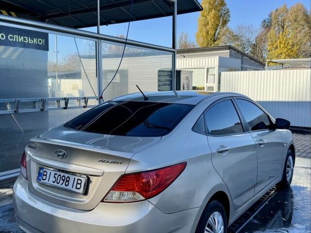 Бежевый Хендай Акцент, объемом двигателя 1.4 л и пробегом 190 тыс. км за 5750 $, фото 5 на Automoto.ua