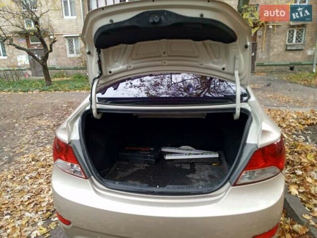 Бежевий Хендай Акцент, об'ємом двигуна 1.4 л та пробігом 160 тис. км за 6200 $, фото 15 на Automoto.ua