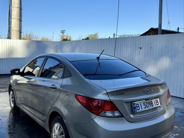 Бежевый Хендай Акцент, объемом двигателя 1.4 л и пробегом 190 тыс. км за 5750 $, фото 3 на Automoto.ua