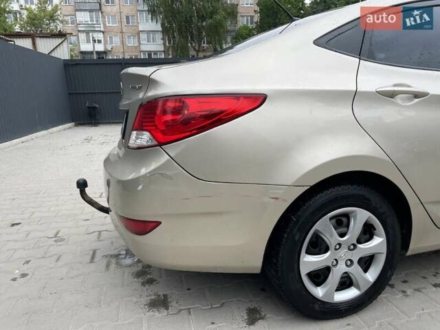 Хендай Акцент 2011 у Тернополі на Automoto.ua Бежевий Хендай Акцент, об'ємом двигуна 1.4 л та пробігом 141 тис. км за 6100 $, фото 9 на Automoto.ua