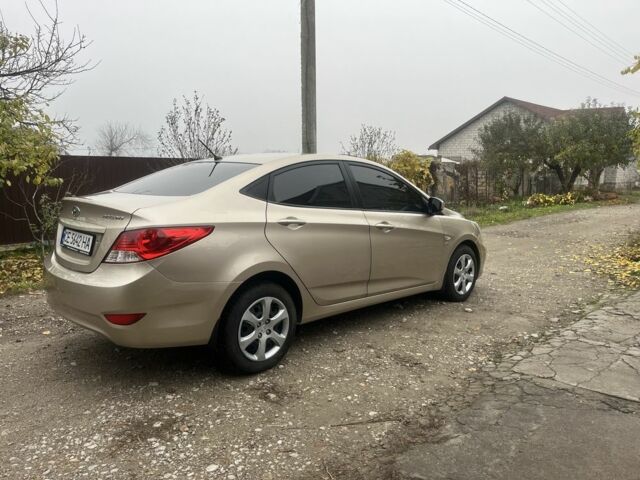 Бежевый Хендай Акцент, объемом двигателя 1.6 л и пробегом 181 тыс. км за 7400 $, фото 3 на Automoto.ua