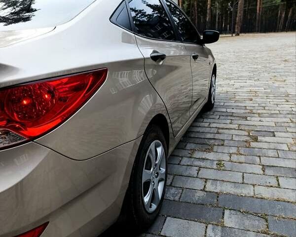 Бежевый Хендай Акцент, объемом двигателя 1.4 л и пробегом 40 тыс. км за 9100 $, фото 23 на Automoto.ua