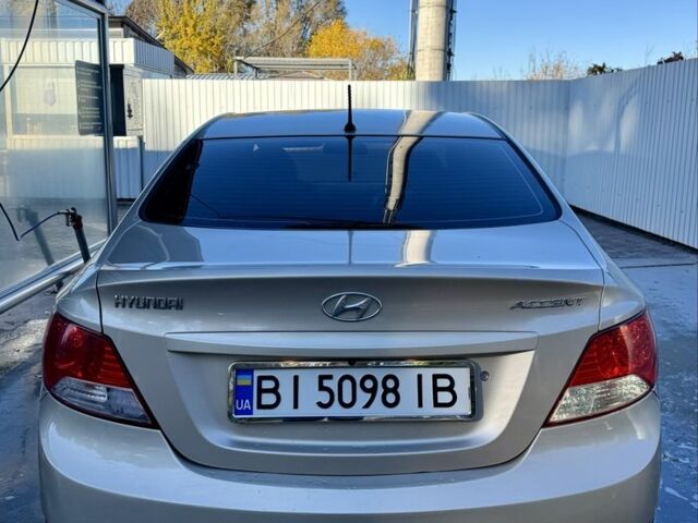 Бежевый Хендай Акцент, объемом двигателя 1.4 л и пробегом 190 тыс. км за 5750 $, фото 4 на Automoto.ua