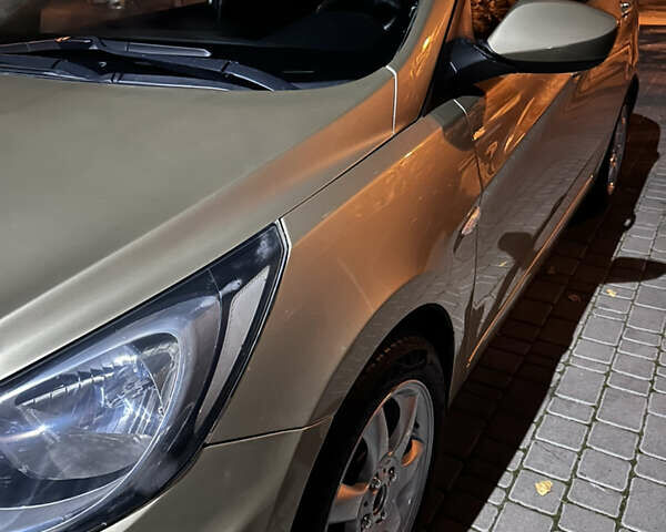 Бежевый Хендай Акцент, объемом двигателя 1.59 л и пробегом 127 тыс. км за 8300 $, фото 9 на Automoto.ua