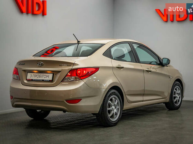 Бежевый Хендай Акцент, объемом двигателя 1.6 л и пробегом 62 тыс. км за 6735 $, фото 2 на Automoto.ua