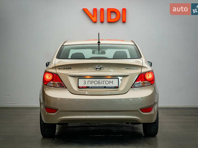 Бежевый Хендай Акцент, объемом двигателя 1.6 л и пробегом 62 тыс. км за 6735 $, фото 6 на Automoto.ua