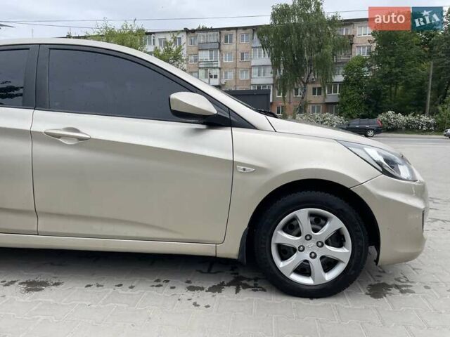 Хендай Акцент 2011 у Тернополі на Automoto.ua Бежевий Хендай Акцент, об'ємом двигуна 1.4 л та пробігом 141 тис. км за 6100 $, фото 6 на Automoto.ua