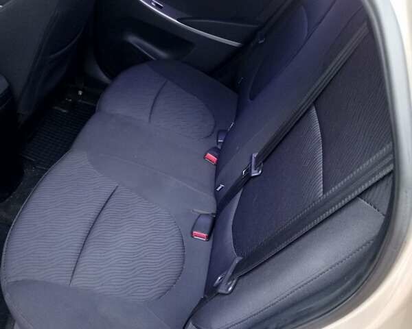 Бежевий Хендай Акцент, об'ємом двигуна 1.4 л та пробігом 160 тис. км за 6200 $, фото 1 на Automoto.ua