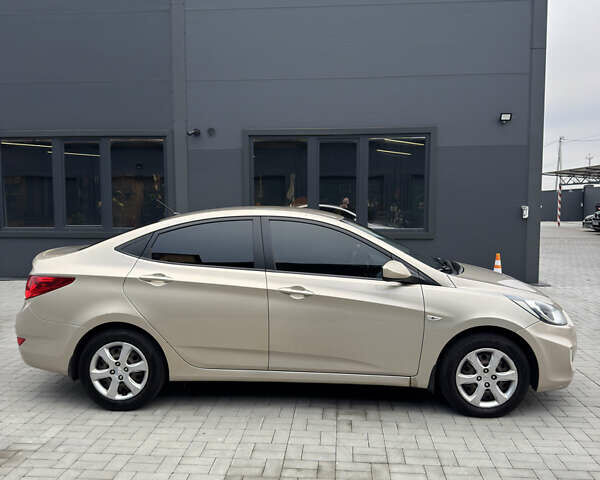 Хендай Акцент 2012 в Киеве на Automoto.ua Бежевый Хендай Акцент, объемом двигателя 1.4 л и пробегом 225 тыс. км за 7600 $, фото 6 на Automoto.ua