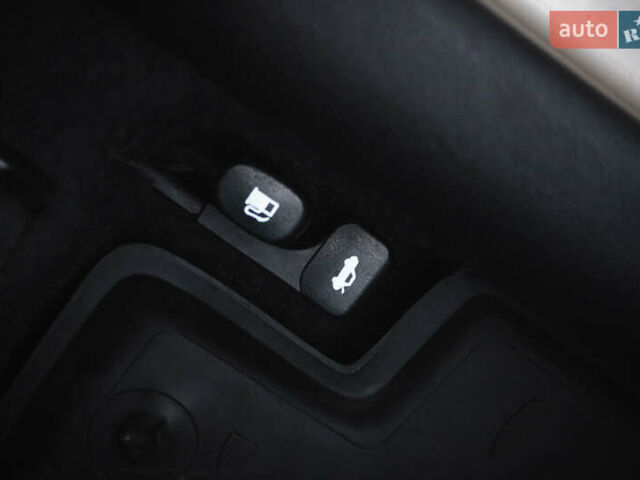 Бежевый Хендай Акцент, объемом двигателя 1.6 л и пробегом 153 тыс. км за 8200 $, фото 24 на Automoto.ua