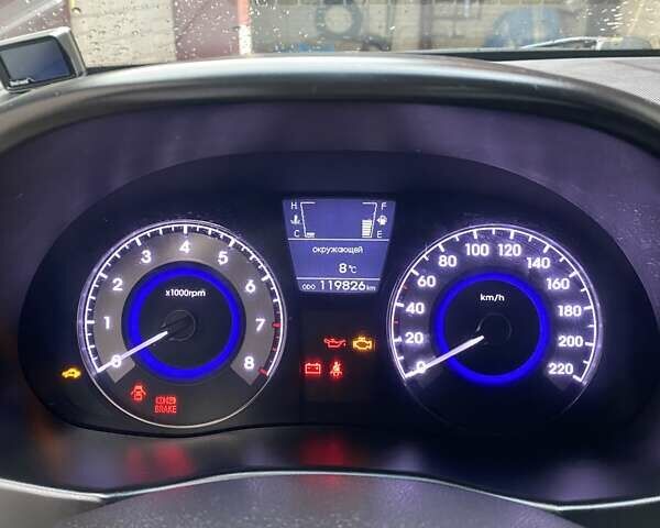 Хендай Акцент 2012 в Харькове на Automoto.ua Бежевый Хендай Акцент, объемом двигателя 1.6 л и пробегом 120 тыс. км за 7500 $, фото 7 на Automoto.ua