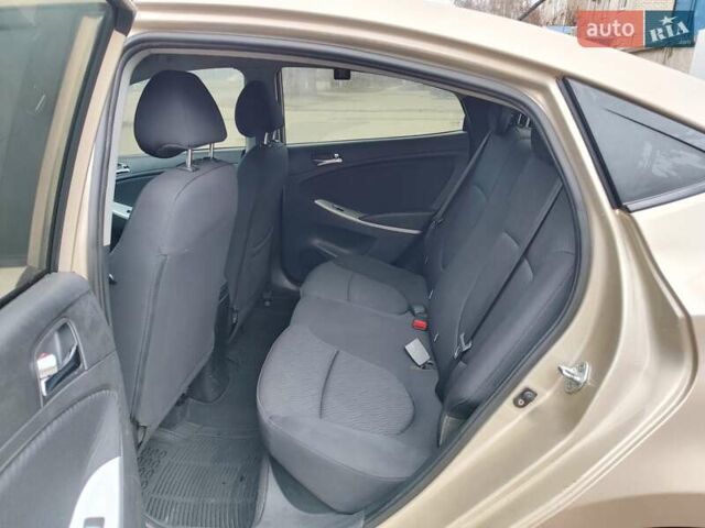Бежевий Хендай Акцент, об'ємом двигуна 1.4 л та пробігом 160 тис. км за 7600 $, фото 8 на Automoto.ua