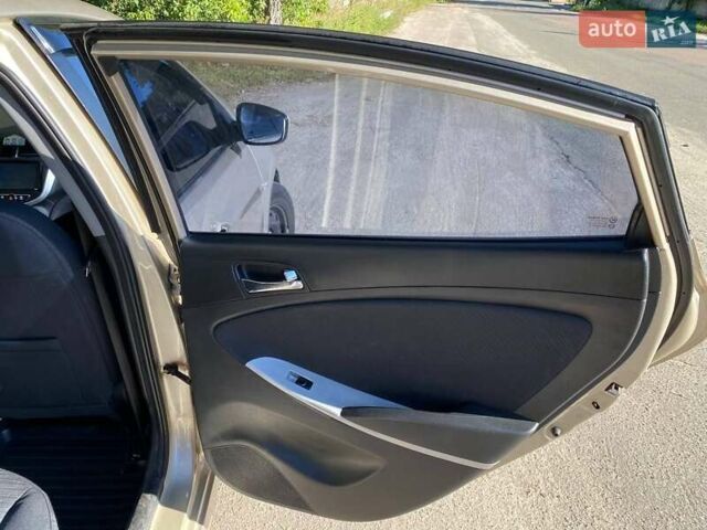 Бежевий Хендай Акцент, об'ємом двигуна 1.59 л та пробігом 404 тис. км за 5500 $, фото 9 на Automoto.ua