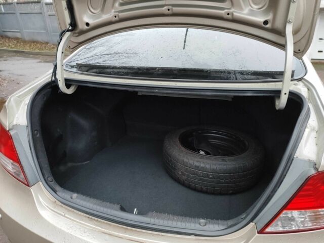 Бежевий Хендай Акцент, об'ємом двигуна 1.4 л та пробігом 160 тис. км за 7700 $, фото 5 на Automoto.ua