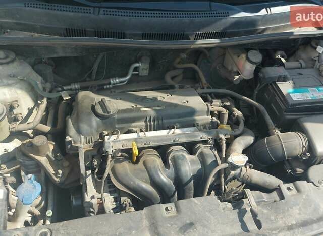 Бежевый Хендай Акцент, объемом двигателя 1.6 л и пробегом 65 тыс. км за 8200 $, фото 1 на Automoto.ua