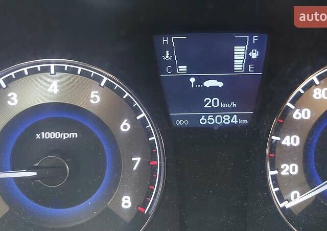 Бежевый Хендай Акцент, объемом двигателя 1.6 л и пробегом 65 тыс. км за 8200 $, фото 2 на Automoto.ua