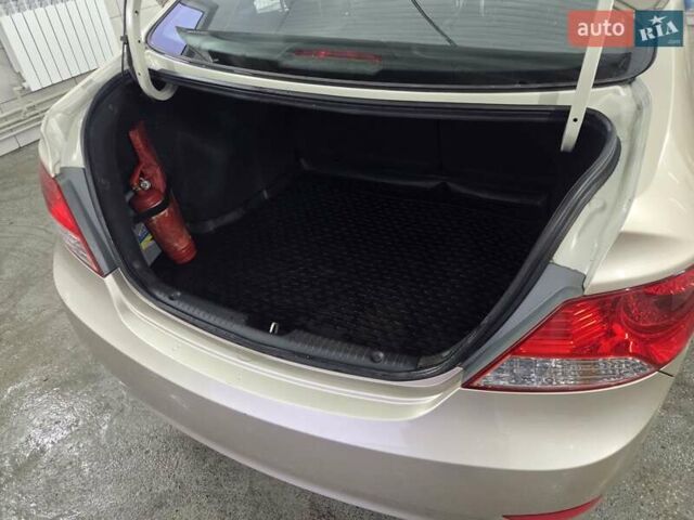 Бежевый Хендай Акцент, объемом двигателя 1.4 л и пробегом 93 тыс. км за 6850 $, фото 28 на Automoto.ua