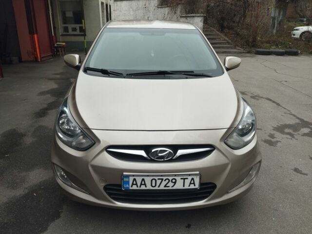 Бежевый Хендай Акцент, объемом двигателя 1.6 л и пробегом 155 тыс. км за 7300 $, фото 2 на Automoto.ua